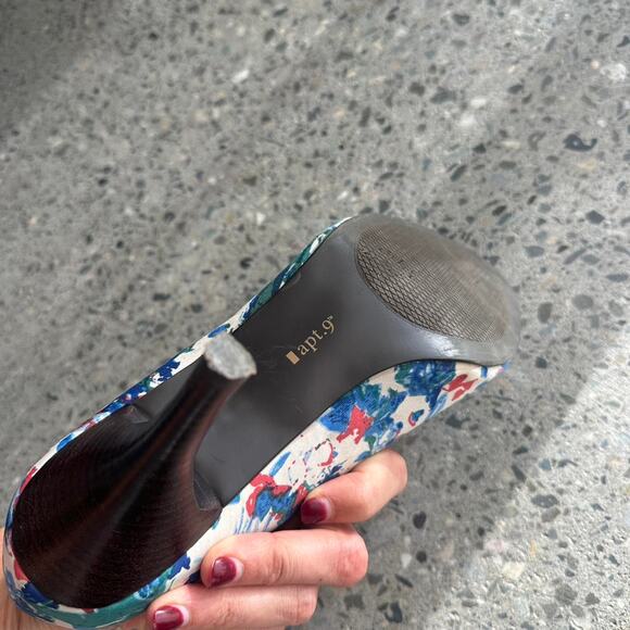 Apt. 9 Women’s 8 Heels Multicolor Floral Peep Toe Heels - Picture 3 of 3